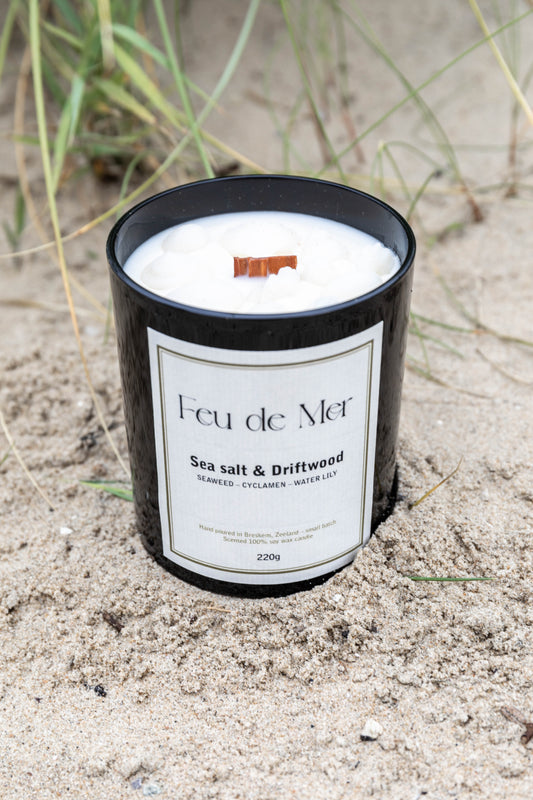 Sea salt & driftwood - geurkaars 220g