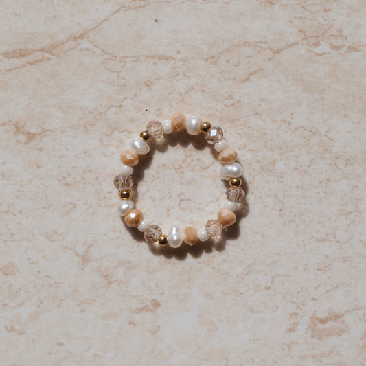 Beige world - ring